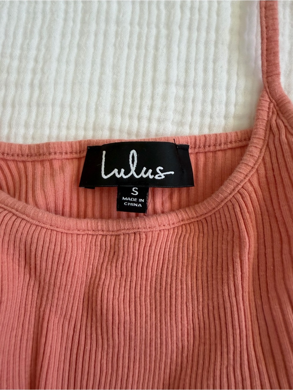 Lulu's Coral Ribbed Drawstring Cami - Picture 2 of 3